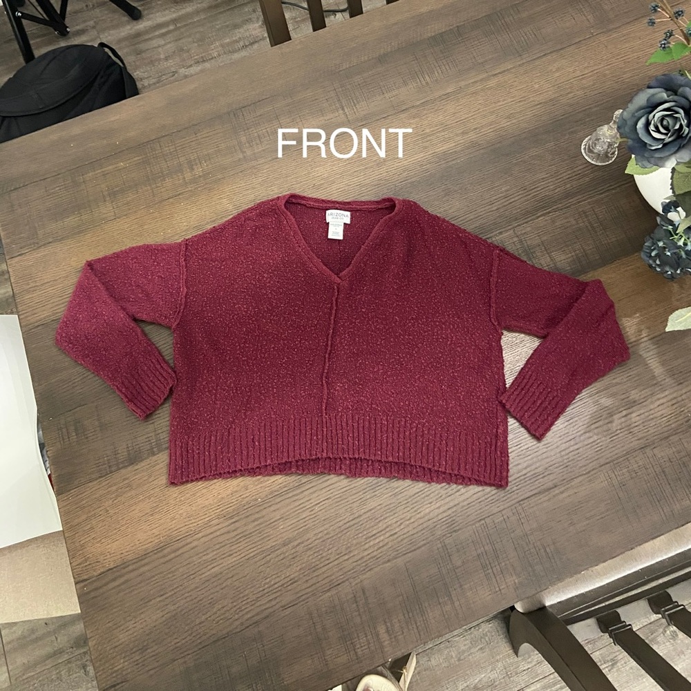 BURGUNDY SWEATER BY ARIZONA JEAN CO - Size M
